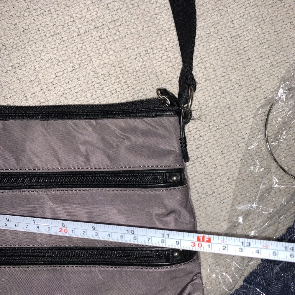 The Sak Gray  Esperato Nylon Crossbody Bag Purse Handbag Travel Zipper‎